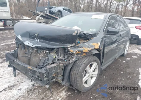 2012 Toyota Camry Se z USA, uszkodzony, nr VIN 4T1BF1FK3CU126416